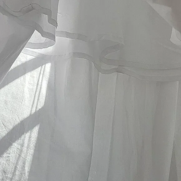 J. Crew White A-Line Skirt with Floral Embroideryrew. Size 8